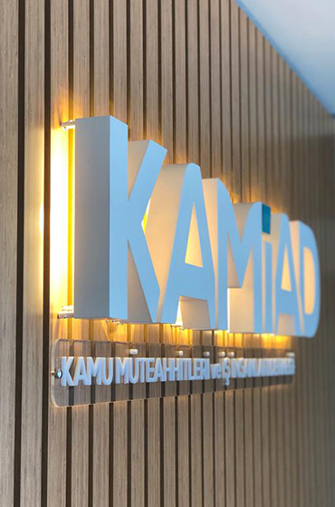 Kamiad Ahşap Lambiri Tabela
