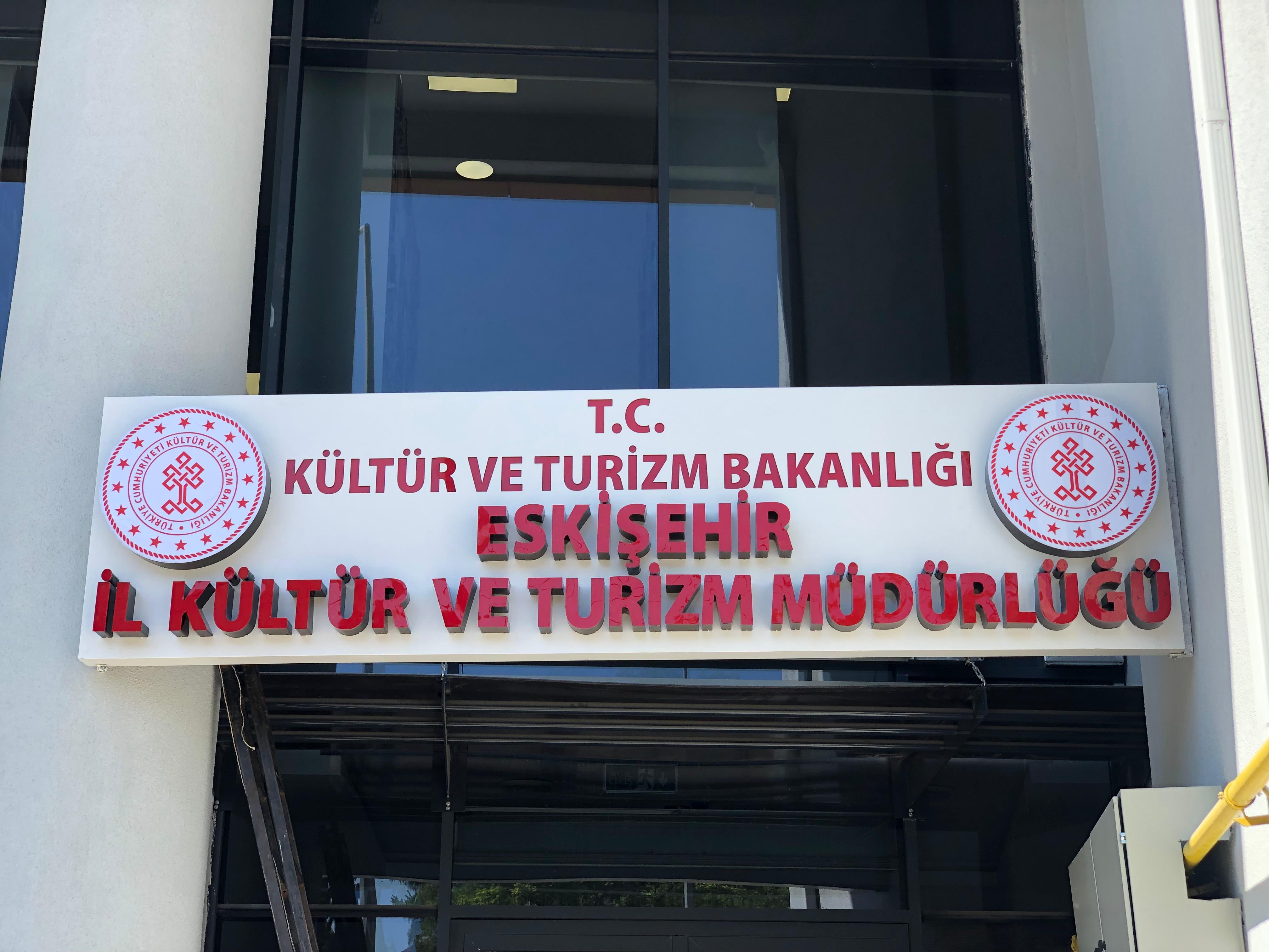 Eskişehir İl Kültür Müdürlüğü Tabelası  – detay 3