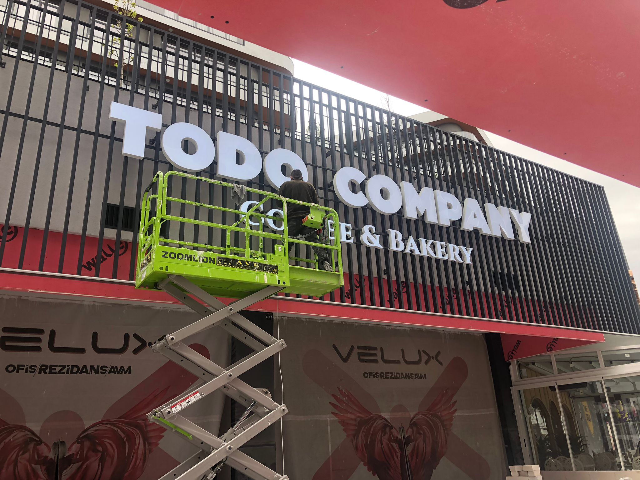Özel Tasarım Tabela İmalatı ve Uygulaması | Yeniçağ Reklam
