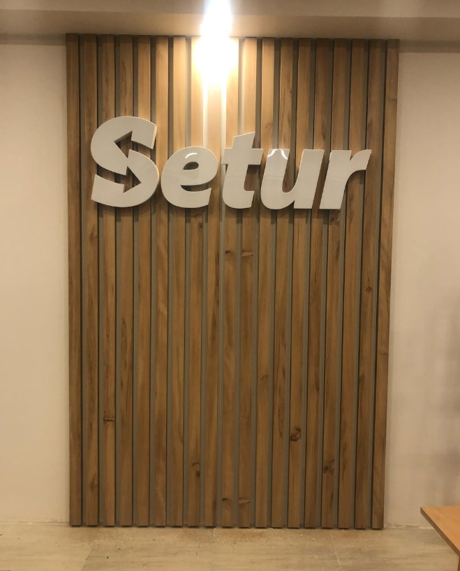 Lambiri Duvar Kaplama ve Kabartma Logo Uygulaması