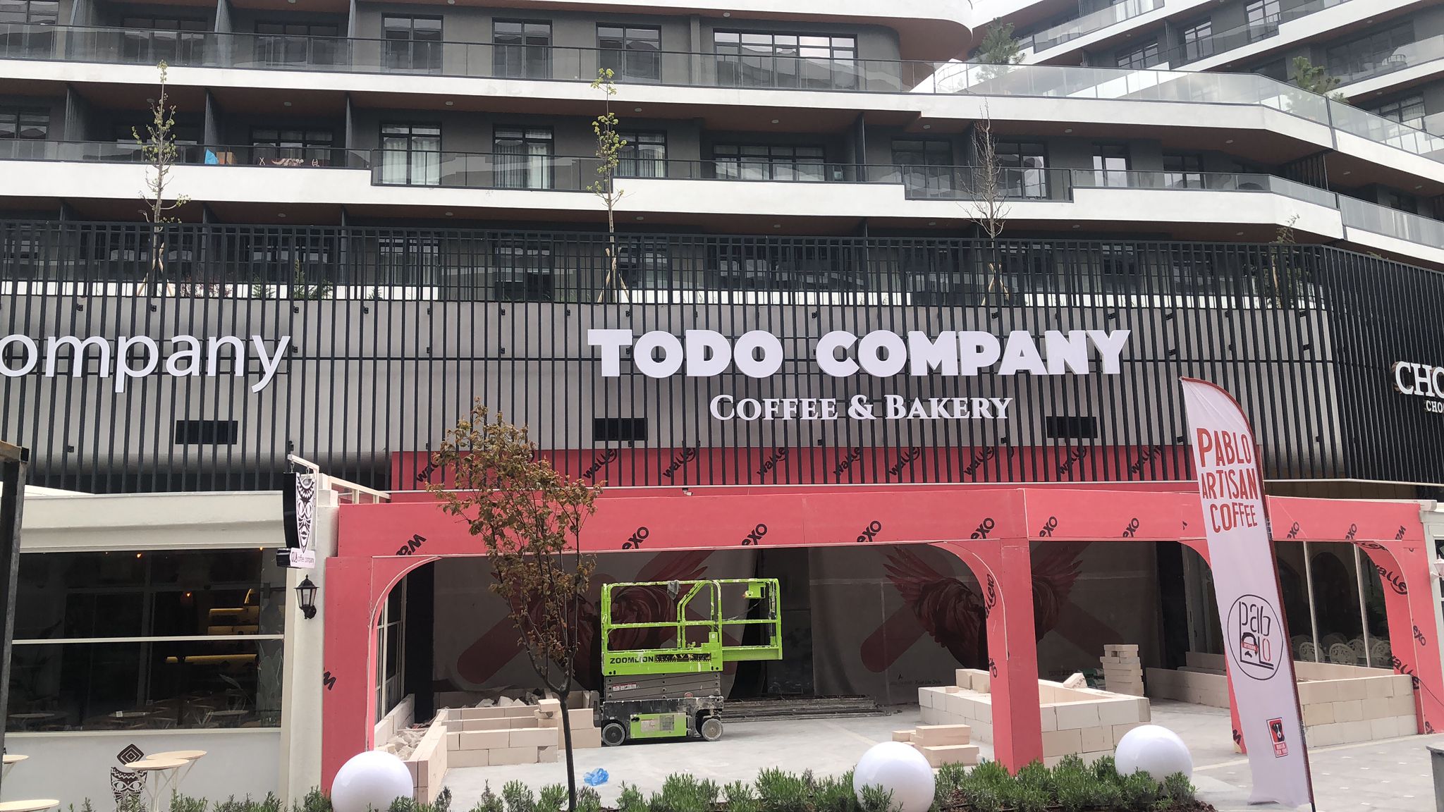 Özel Tasarım Tabela İmalatı ve Uygulaması | Yeniçağ Reklam – uygulama sonrası